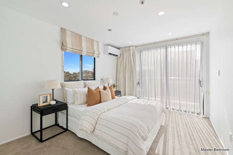 5H/175 Hurstmere Road Takapuna_11