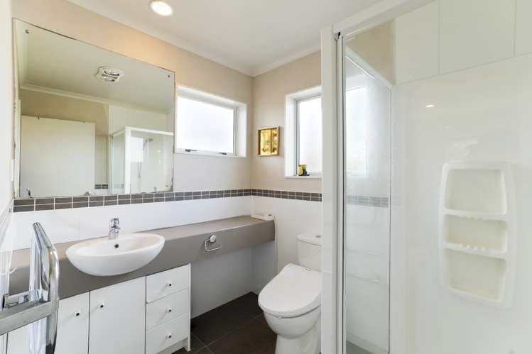 3 Girvan Terrace Wattle Downs_11