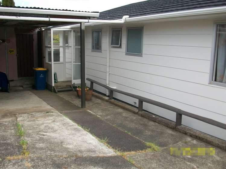 24 Onedin Place Titirangi_11