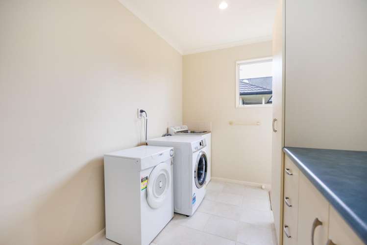 144 Pacific Drive Fitzherbert_16