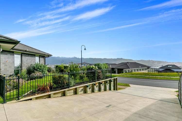 117 Queen Charlotte Drive Aotea_23