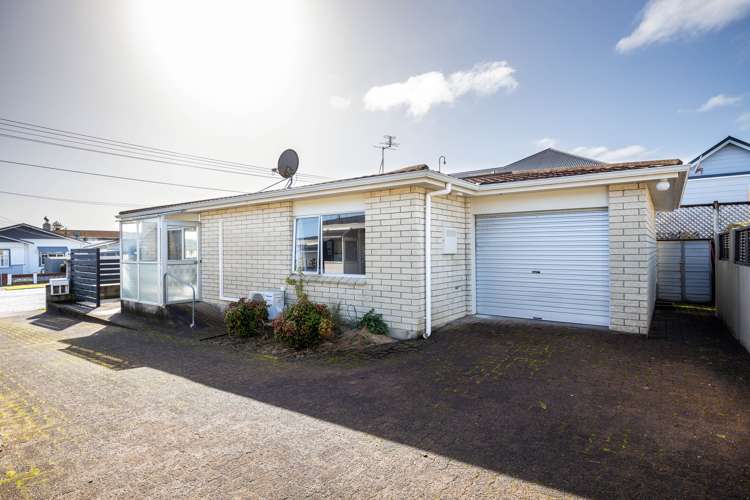 3/10 Karamu Street Strandon_13