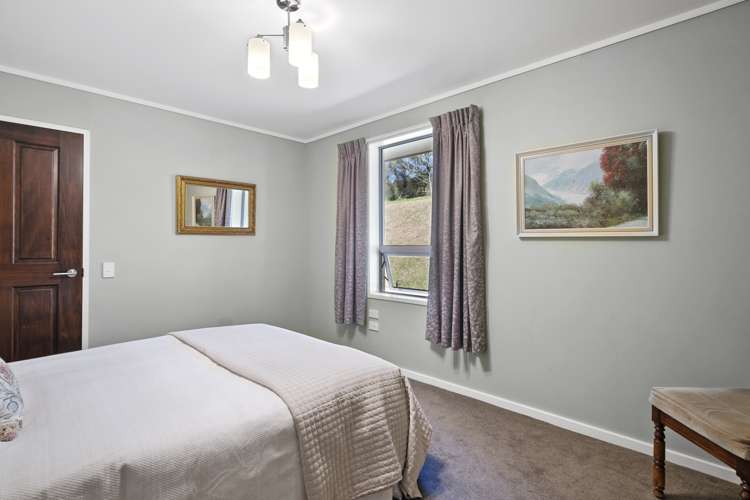 19 Fairmile Drive Mosgiel_12