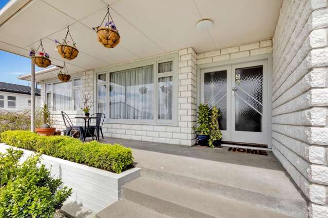 4 Belvedere Crescent Takaro_3