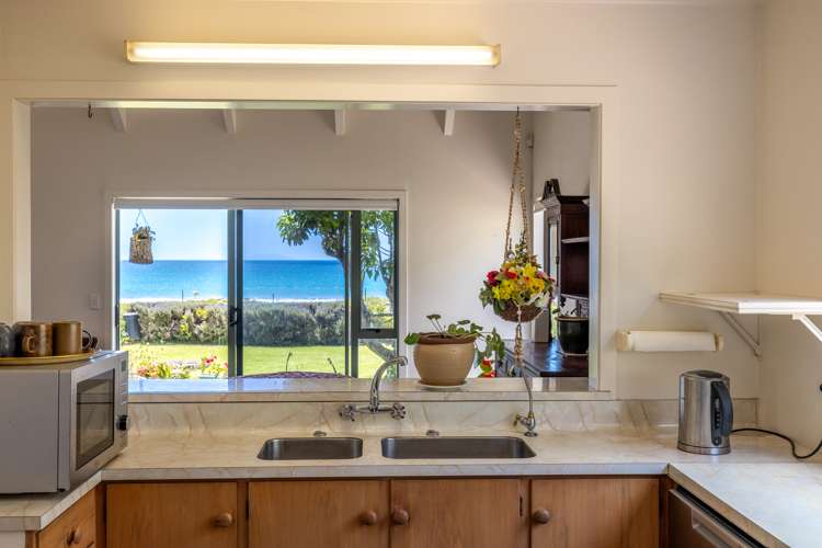 73 The Strand Onetangi_8