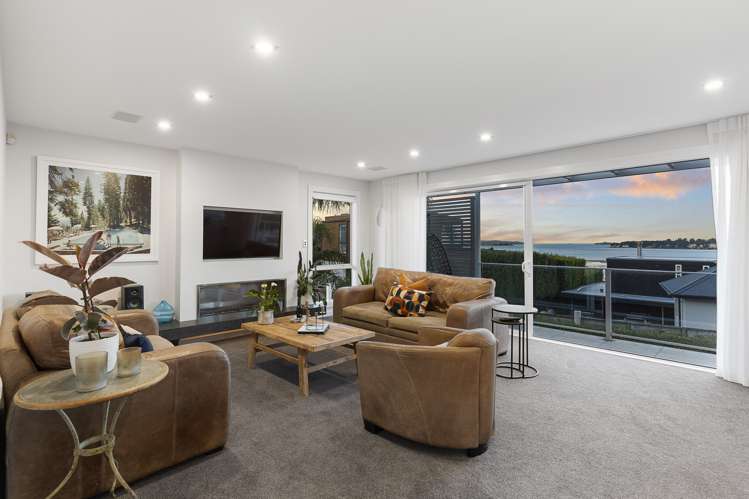 9 Calder Place Wai O Taiki Bay_8