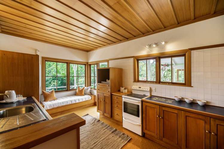 611 Horseshoe Bush Road Waitoki_11