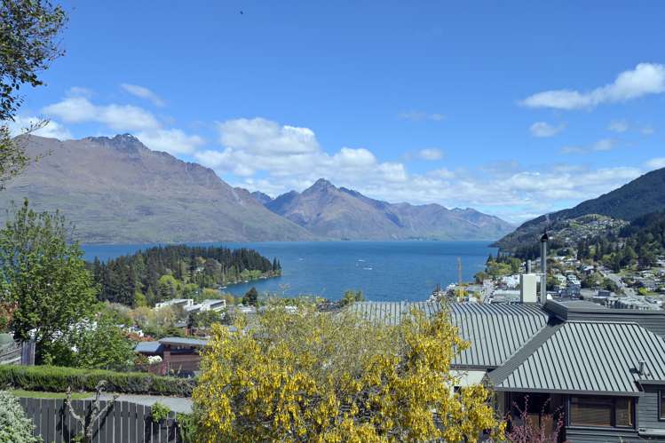 21 Malaghan Street Queenstown_24