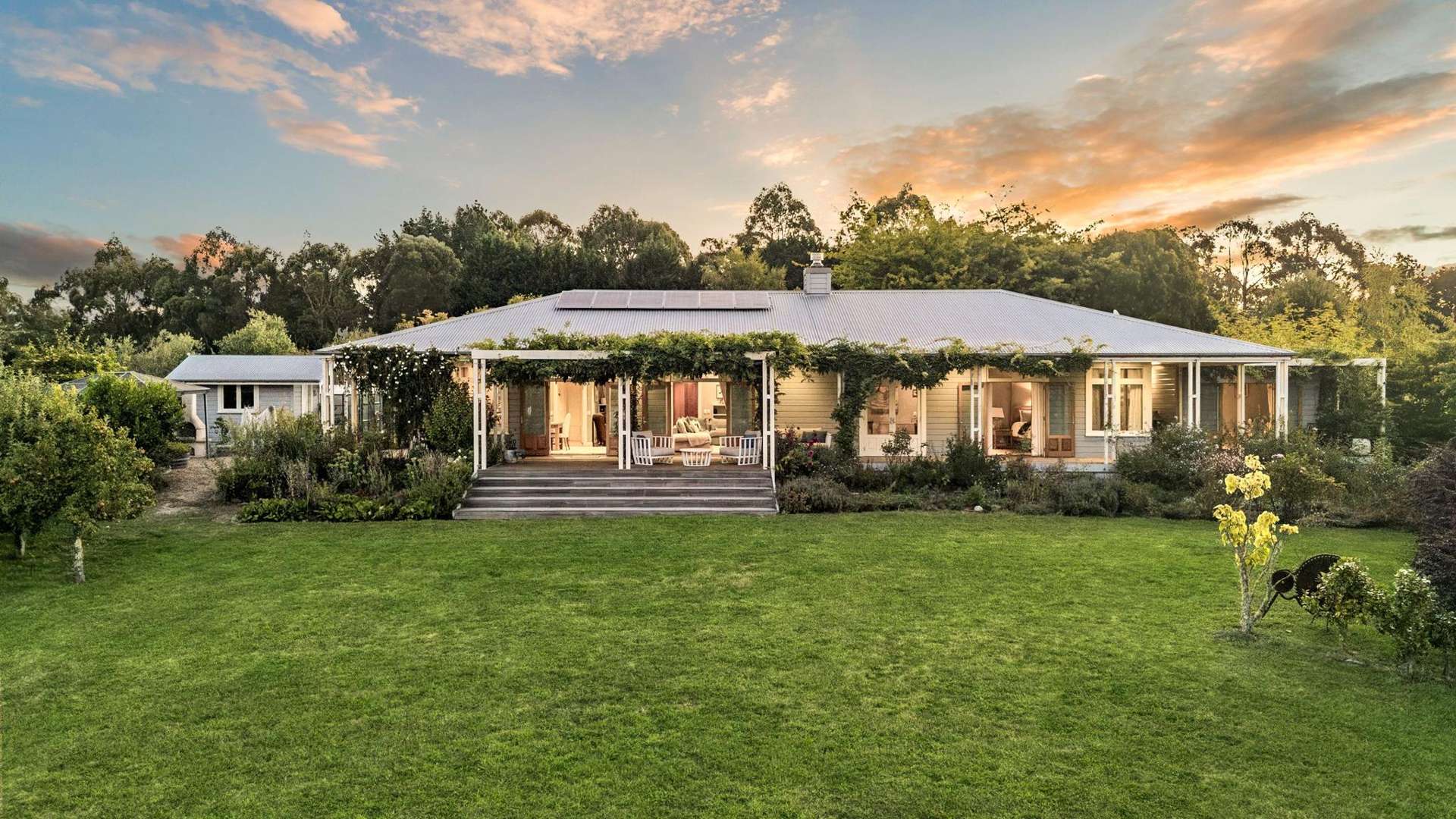 364 The Coastal Highway Redwood Valley_0