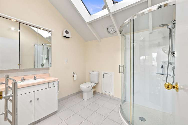 52 Anglesea Avenue Parklands_10