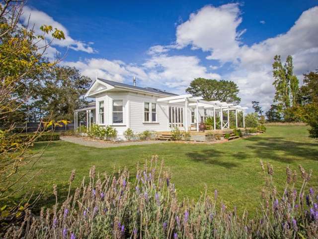 201 Kuratawhiti Street Woodside_1