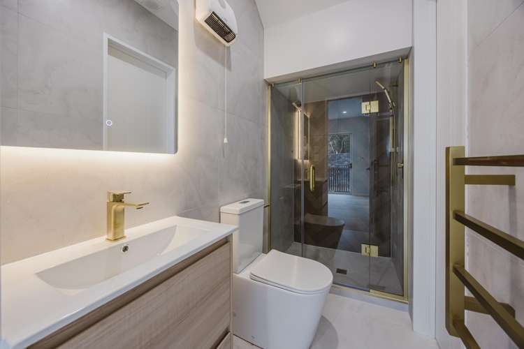 233 Great South Road Manurewa_16