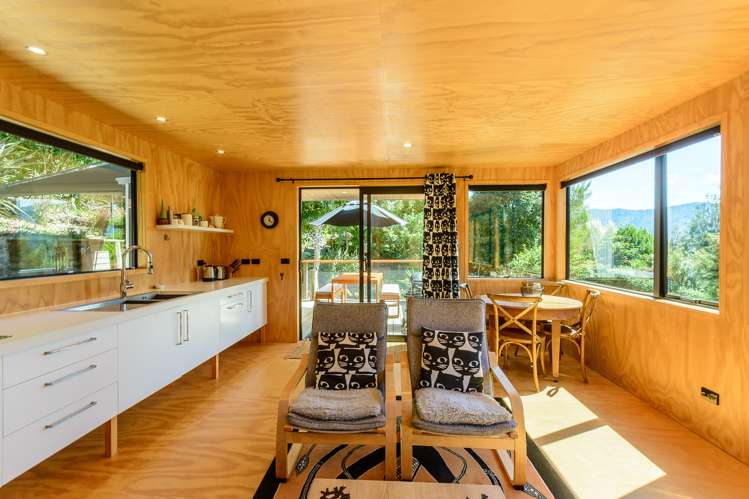 13b Beach Place Havelock_14