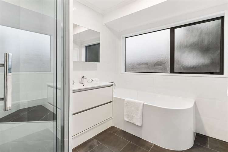 14 Ginders Drive Massey_8