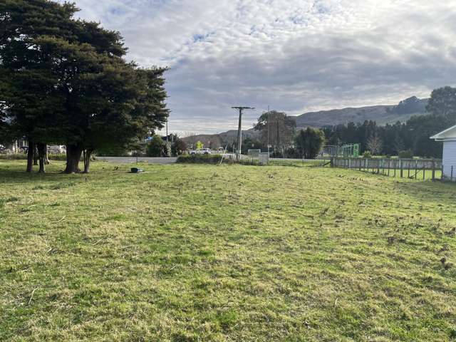 8 Jones Street Porangahau_2