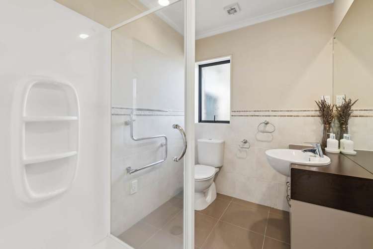 4 Melness Place Flat Bush_19