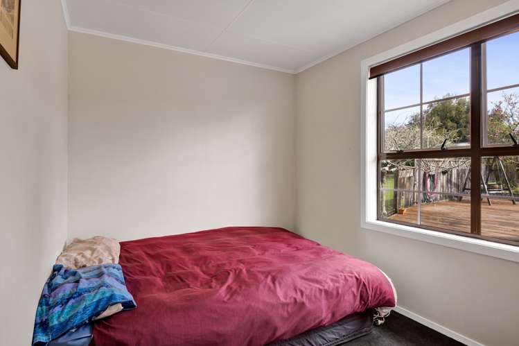 130 Cross Road Lepperton_9