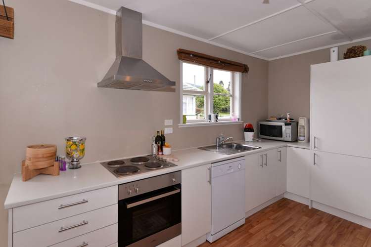 19 Marsden Road Stoke_8