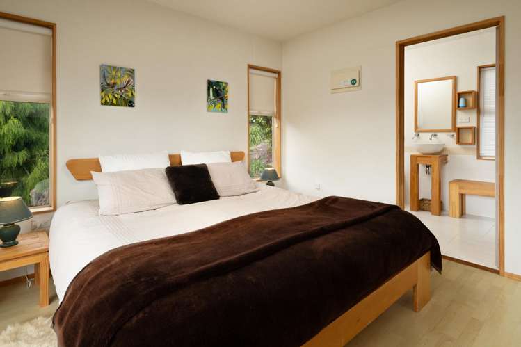 19 Saint Omer Road Kenepuru Sound_24