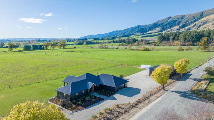 15 Cemetery Road Kuri Bush_2