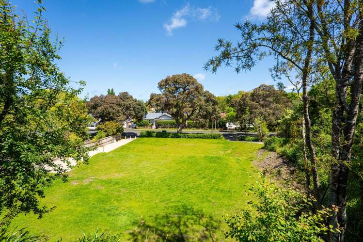 40A and 40B College Street_0