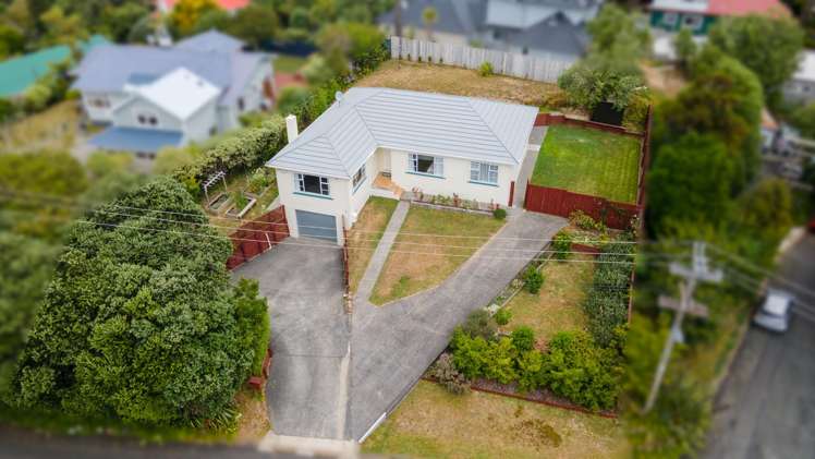 37 Hampton Hill Road Tawa_22