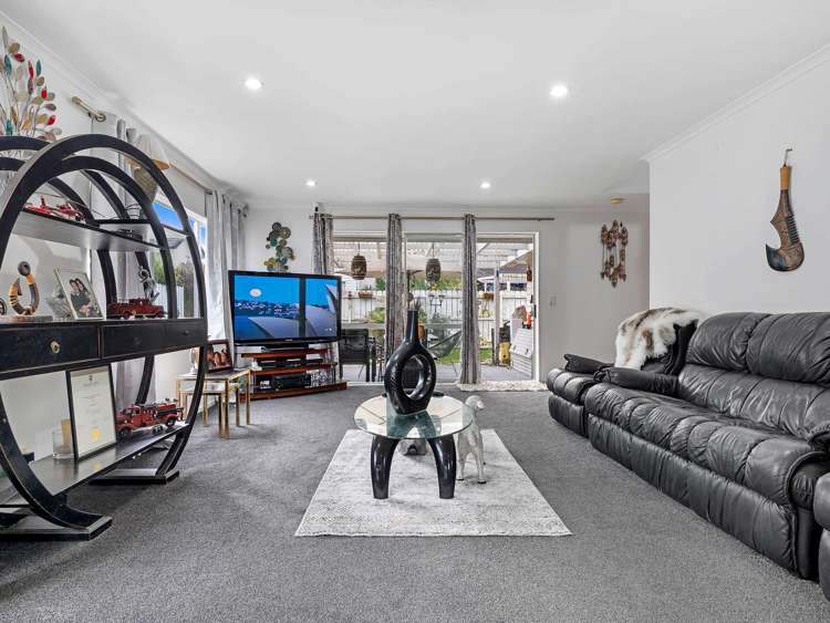 13 Ritchie Crescent Takanini_26