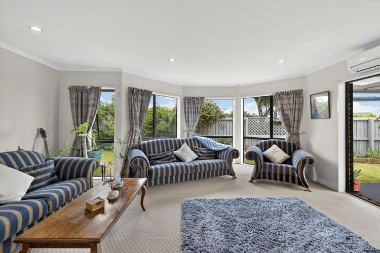 2/7 Crofts Lane Parklands_4