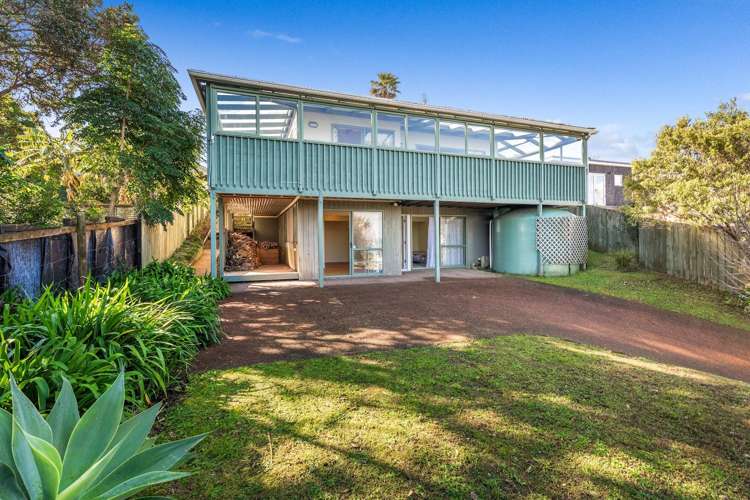 13 Moana Avenue Surfdale_12