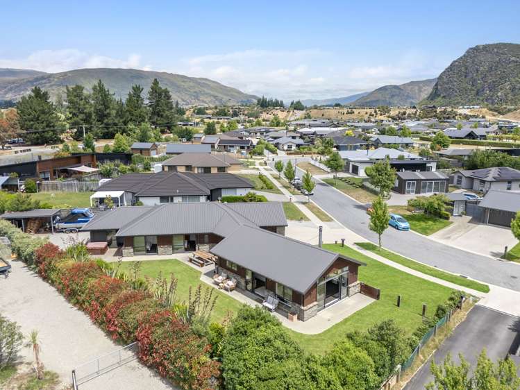 25 Finch Street Albert Town_19