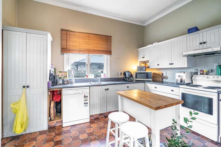 24 Lowe Street Avenal_4