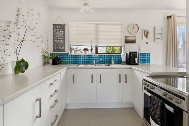 13 Robinson Street Katikati_1