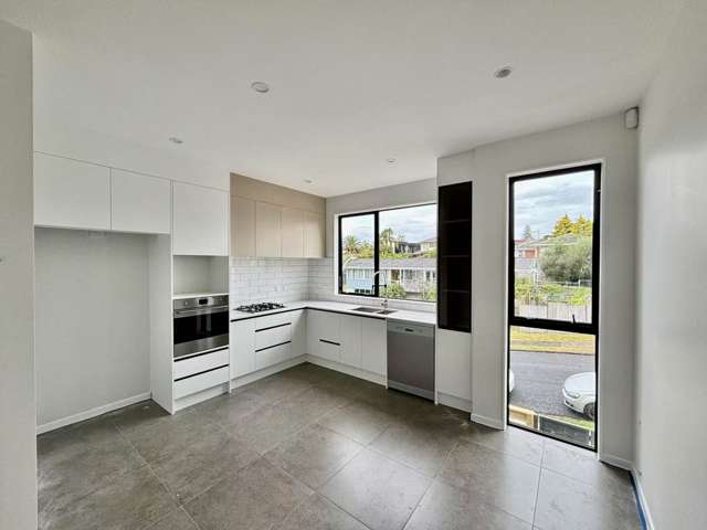 2B/2 Grove Lane Pakuranga_1