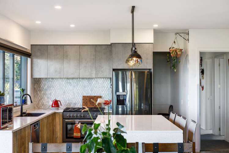 541 Manawahe Road Manawahe_4