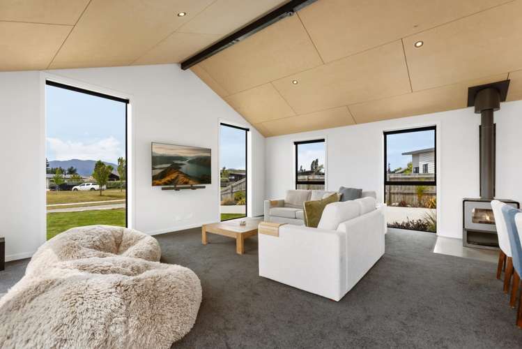 3 Pepperwood Green Albert Town_9