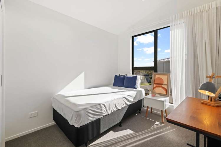 31/82 East Coast Road Milford_17