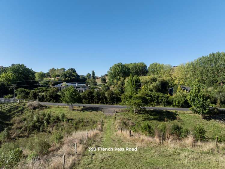 351, 389, 393 French Pass Road Cambridge_10