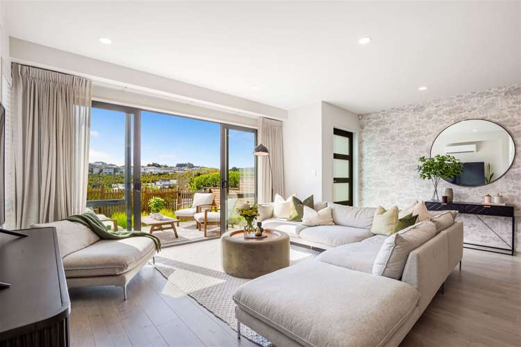 10 Arran Point Parade Orewa_2