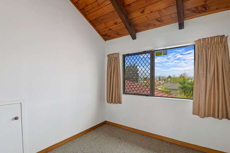 10 Kowhai Street Glenholme_17