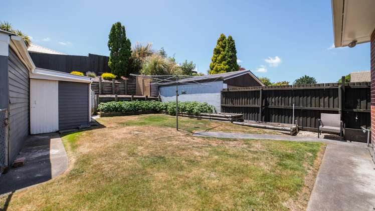 63 Vardon Crescent Shirley_11