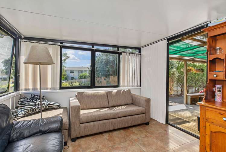 48 Beach Road Te Atatu Peninsula_16