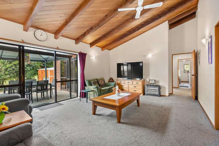 136 Knight Road Ruatangata West_11