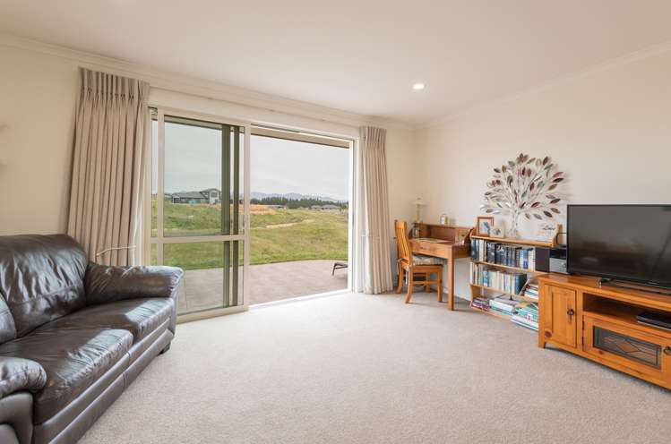 12 Mount Arthur View Redwood Valley_15