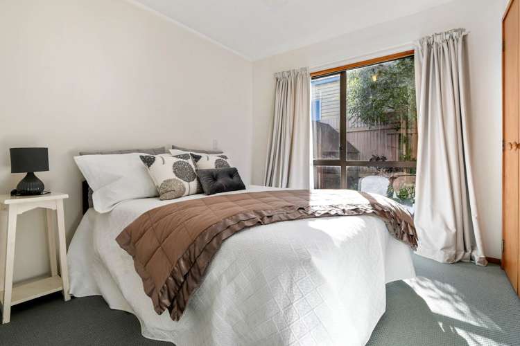 110m Grey Street Onehunga_10