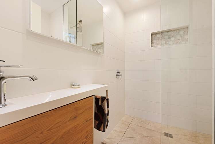 23 Disley Street Highbury_26