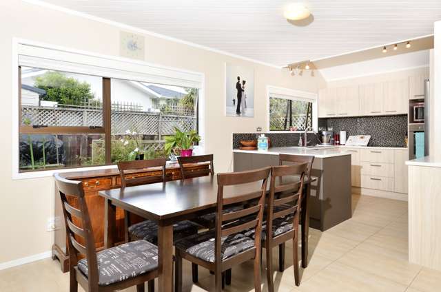 2/52 Rambler Crescent Beach Haven_2