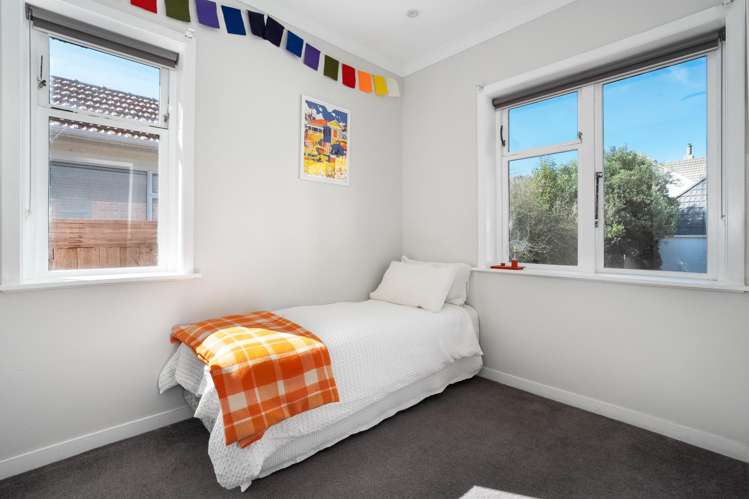 544 Broadway Strathmore Park_18