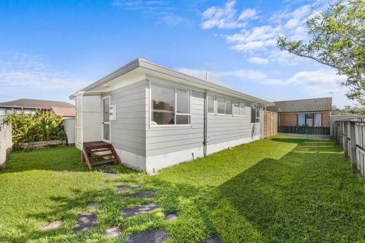 2/212 Waitemata Drive Ranui_16