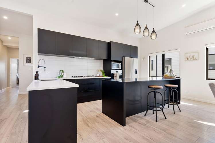 31 Ascension Crescent Orewa_7