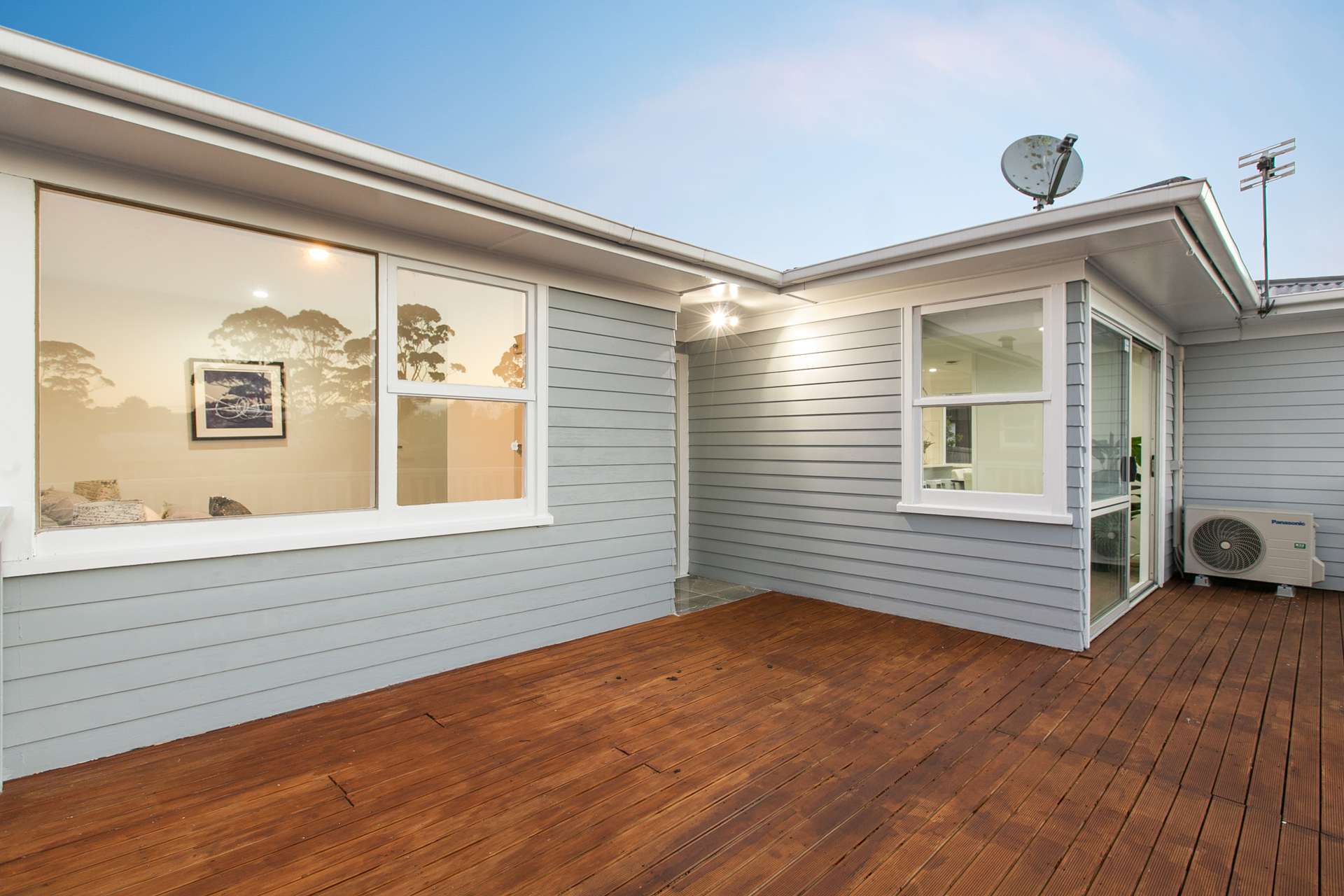 82b Vodanovich Road Te Atatu South_0